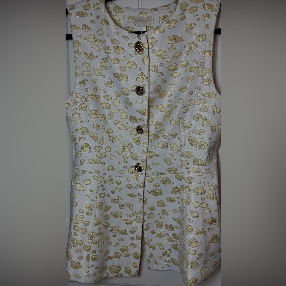 Entro Gold Patterned Sleeveless Blouse - Picture 3 of 6